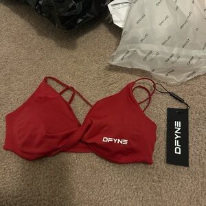 Dfyne Vision twist front sports bra
